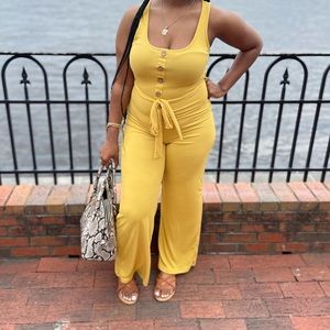 Mustard Yellow Jumper 😍